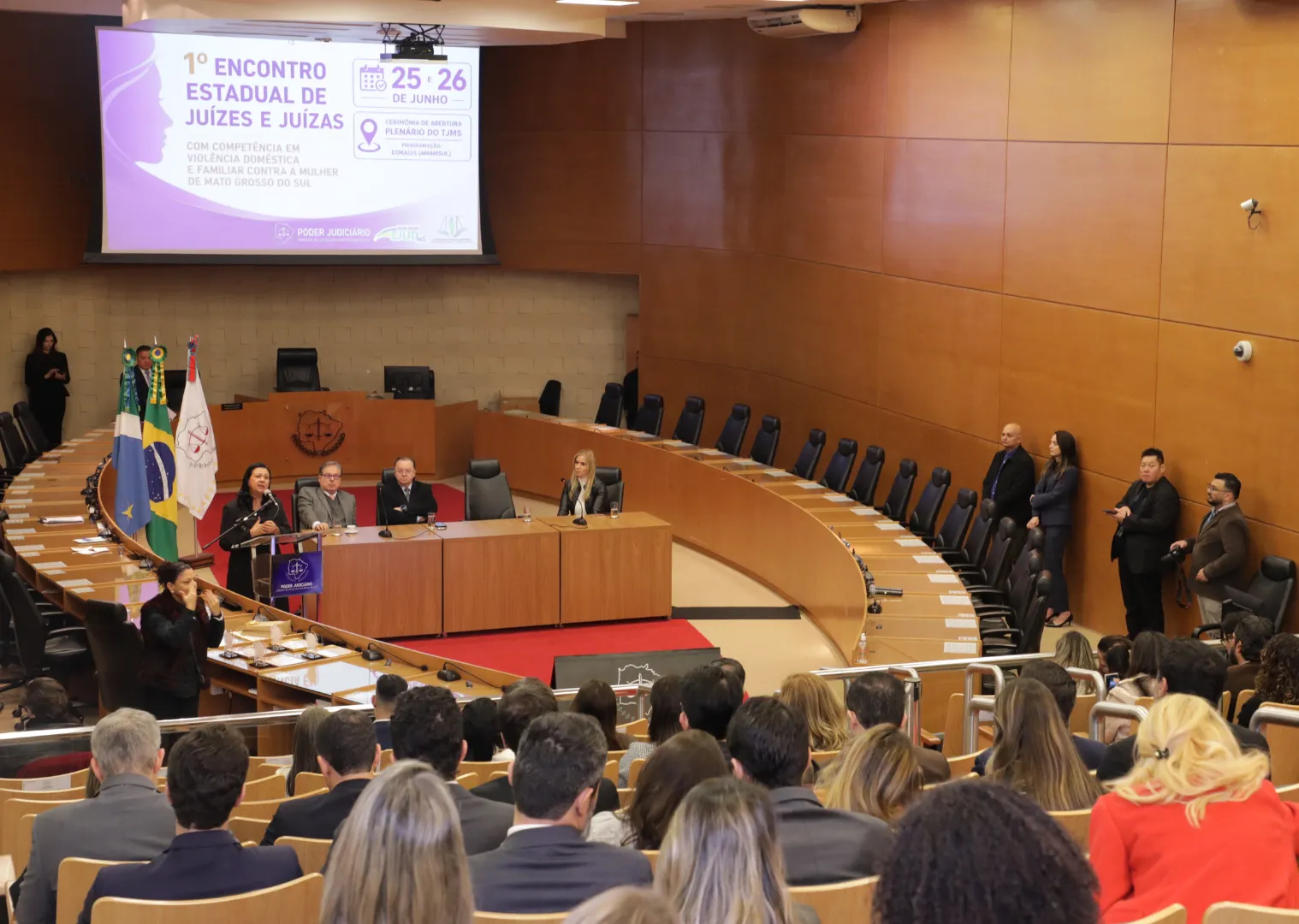 Imagem de compartilhamento para o artigo TJMS promove encontro inédito para fortalecer combate à violência contra mulher em MS da MS Todo dia